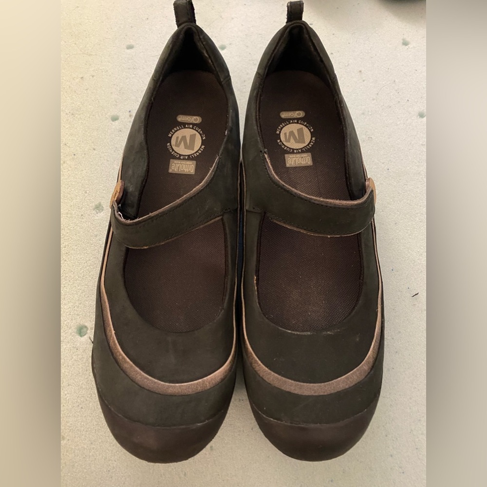 Merrell Plaza Emme black leather nubuck comfort shoe. Size 10.5 women’s
